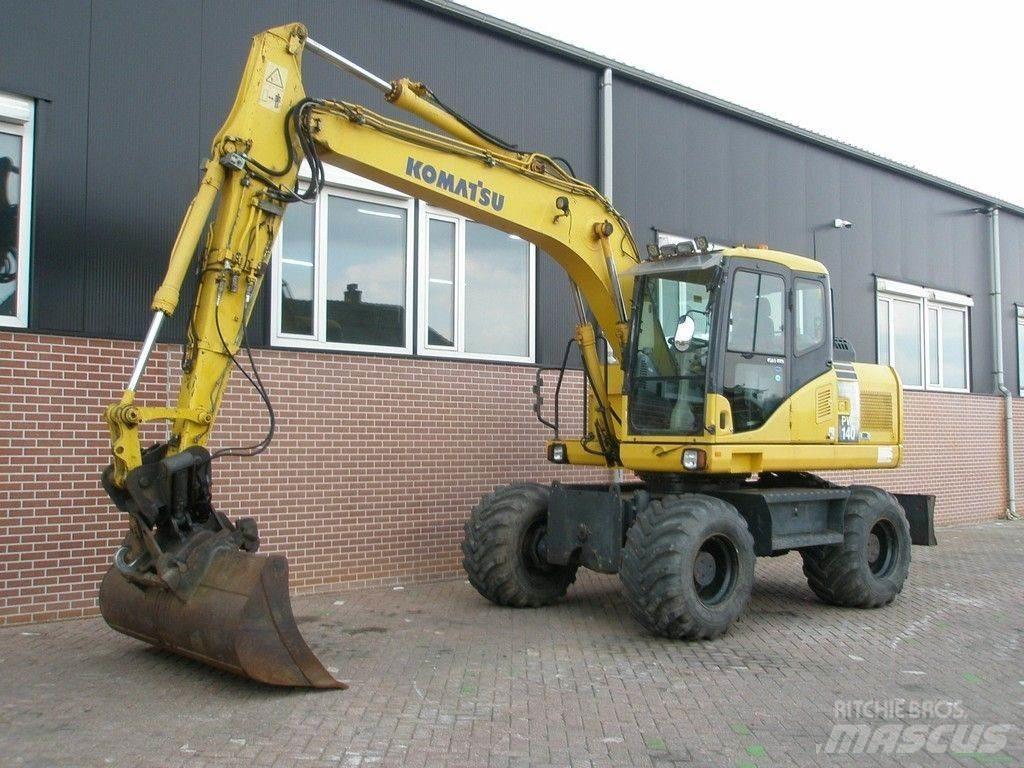 Komatsu PW140-7 Lastik tekerli ekskavatörler