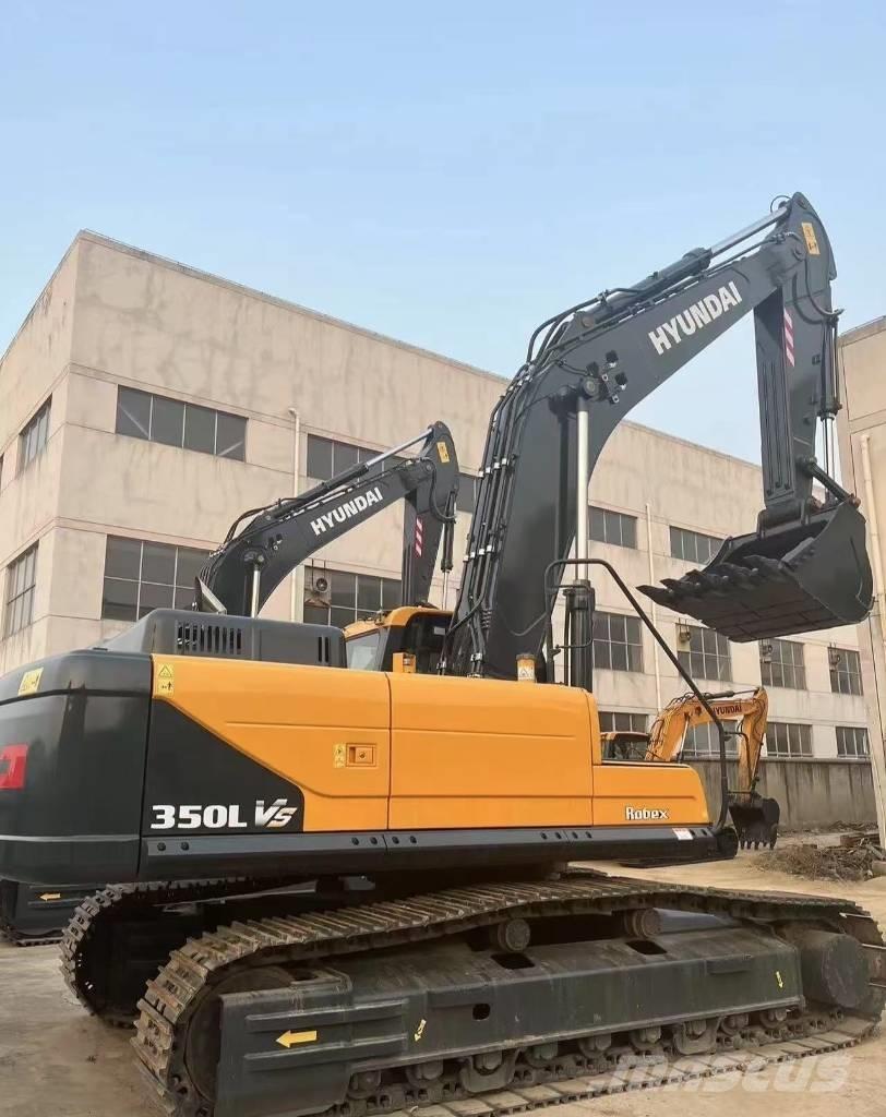 Hyundai 350 L VS Paletli ekskavatörler