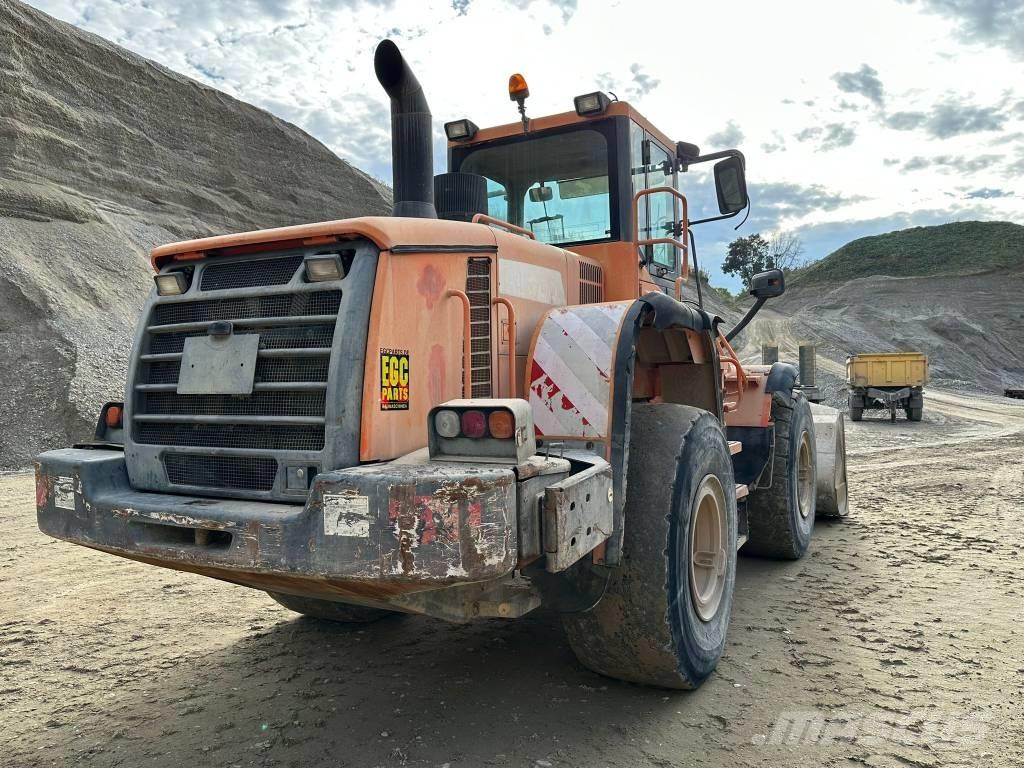 Doosan DL 300 Tekerlekli yükleyiciler