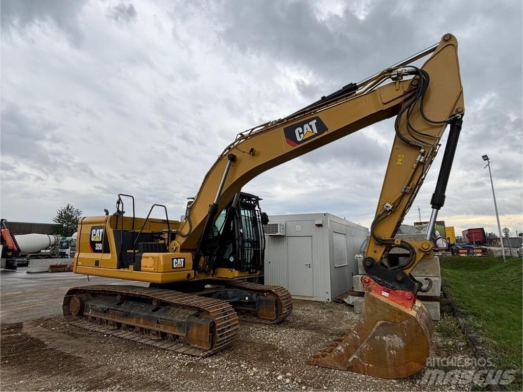 CAT 320 Paletli ekskavatörler