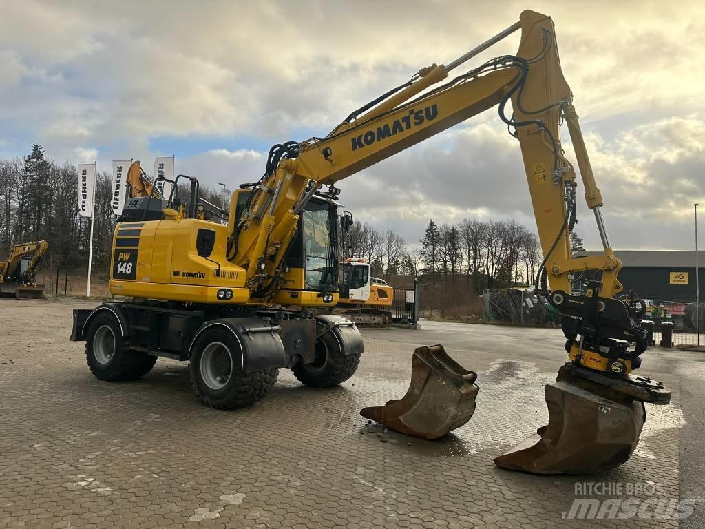 Komatsu PW 148-11 Lastik tekerli ekskavatörler