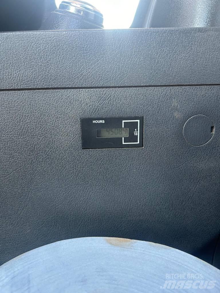Hyundai HX220L Paletli ekskavatörler