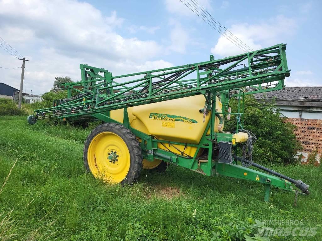 John Deere 732 Çekilir pülverizatörler