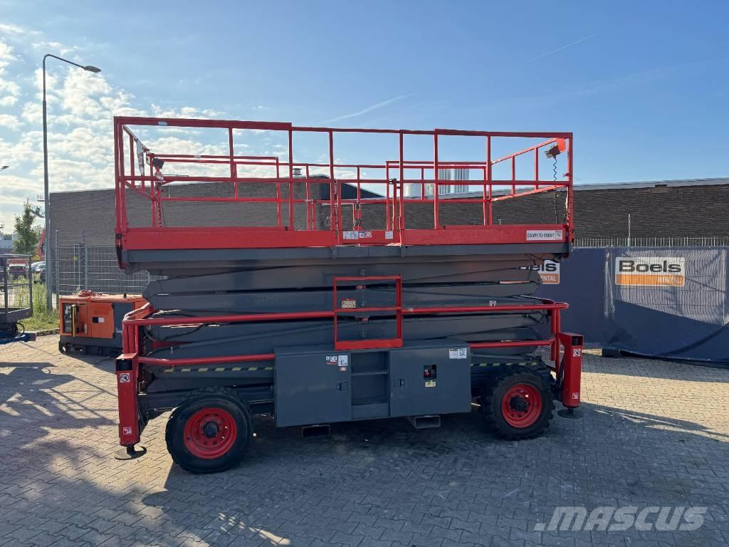 SkyJack 9250RT Makasli platformlar