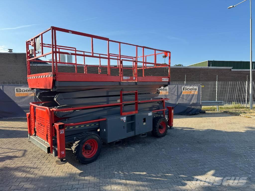 SkyJack 9250RT Makasli platformlar