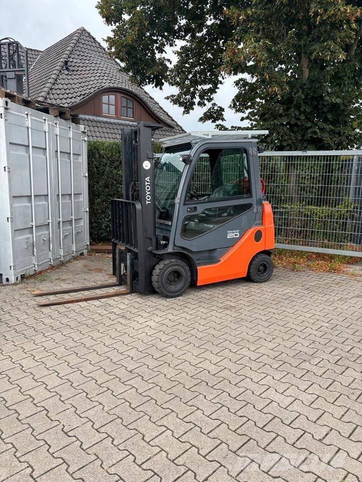 Toyota 8 FGKF 20 LPG'li forkliftler