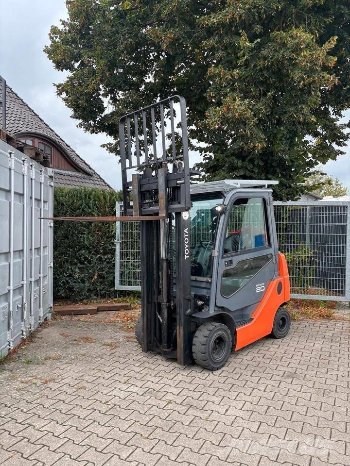 Toyota 8 FGKF 20 LPG'li forkliftler