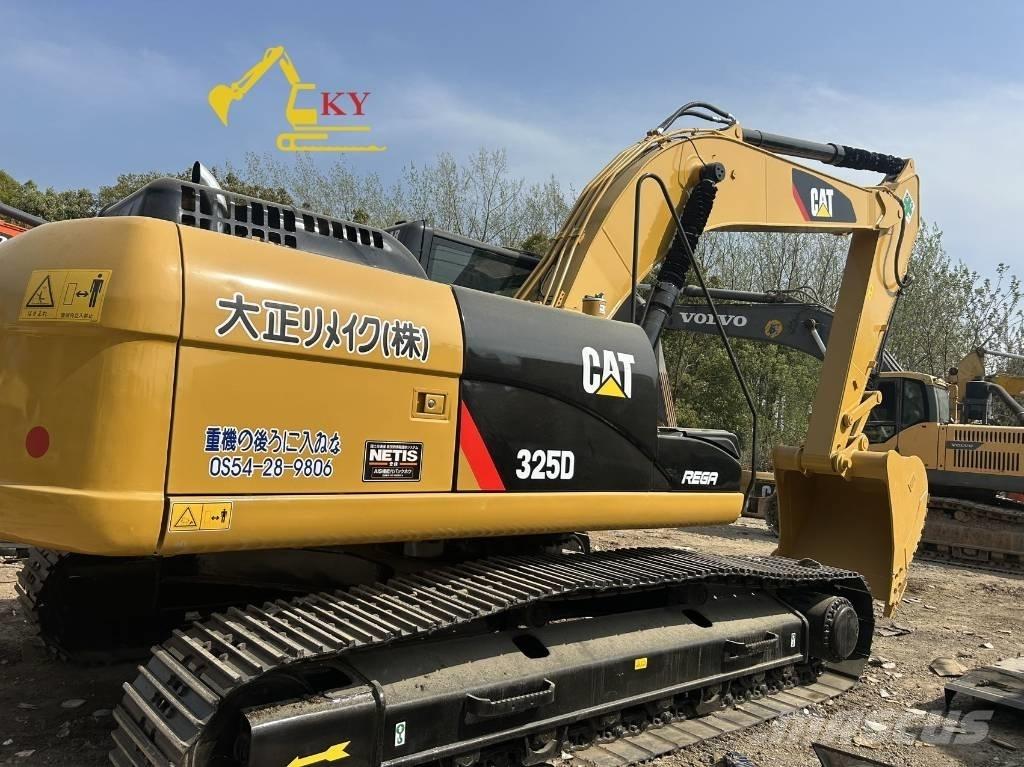 CAT 325 Paletli ekskavatörler
