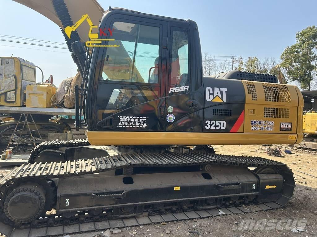 CAT 325 Paletli ekskavatörler