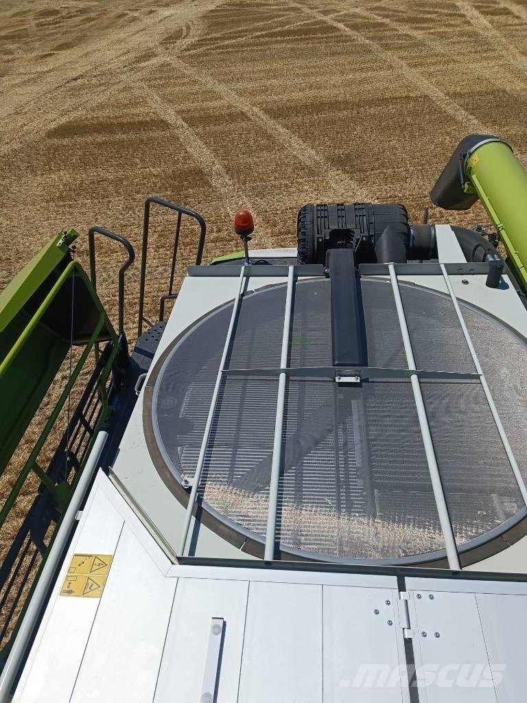 CLAAS Lexion 8700 Biçerdöverler
