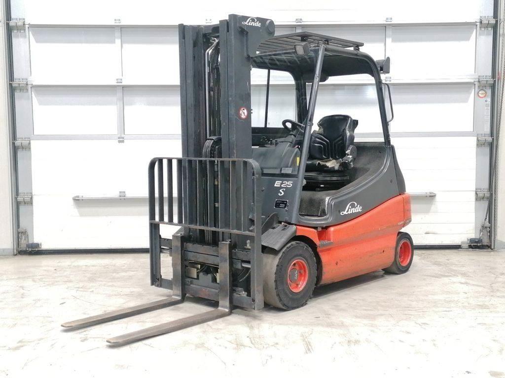 Linde E25-03 Elektrikli forkliftler