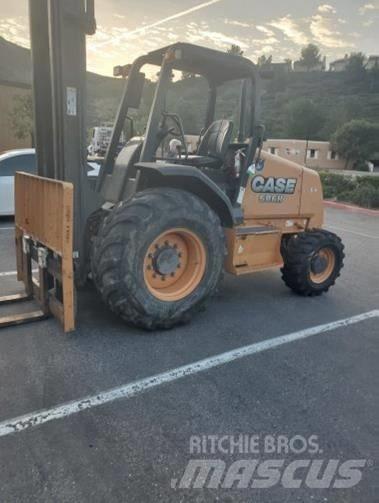 CASE 586H Arazi tipi forklift