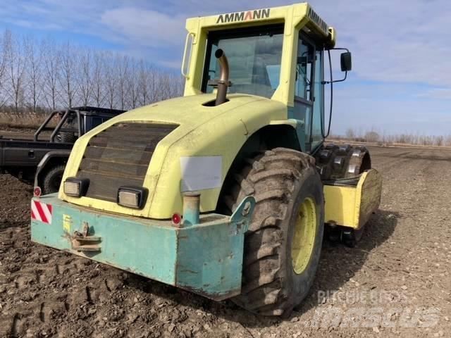 Ammann ASC 150 PD Tek tamburlu silindirler