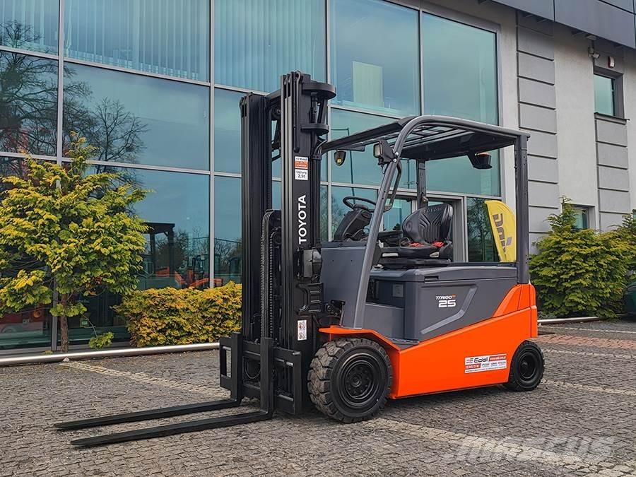Toyota 8FBMT25 Elektrikli forkliftler