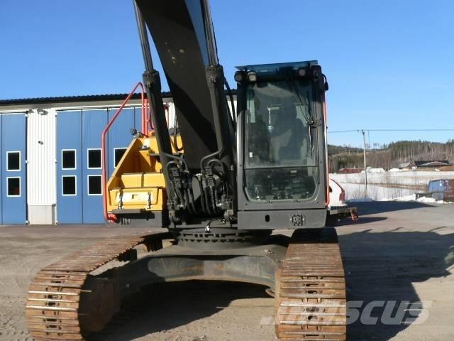 Volvo EC 300 EL Paletli ekskavatörler