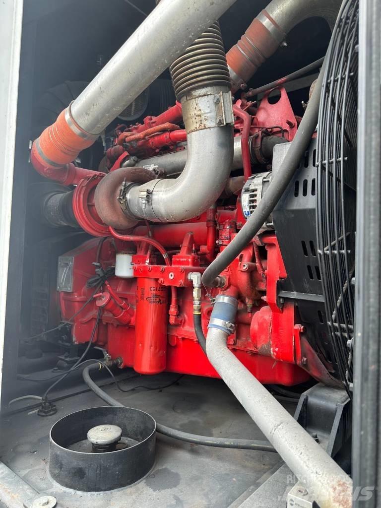 Cummins C300D6R Dizel Jeneratörler