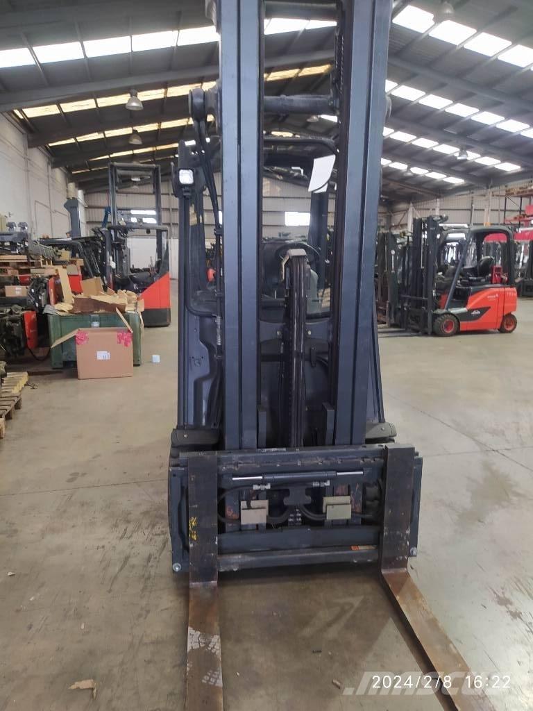 Linde E30/600 Elektrikli forkliftler