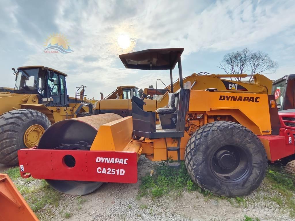 Dynapac CA 251 D Tek tamburlu silindirler