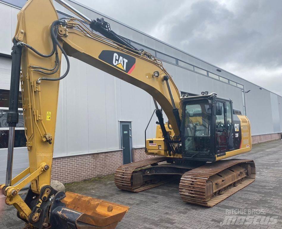 CAT 320 FL Paletli ekskavatörler