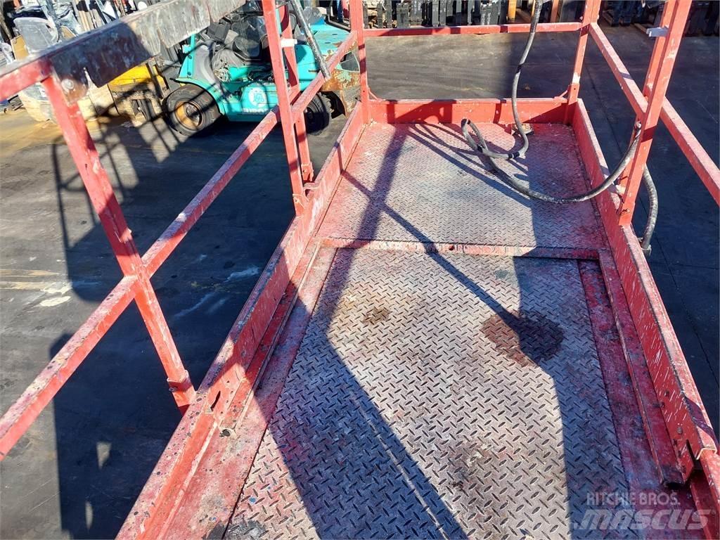 Haulotte C12DX Makasli platformlar