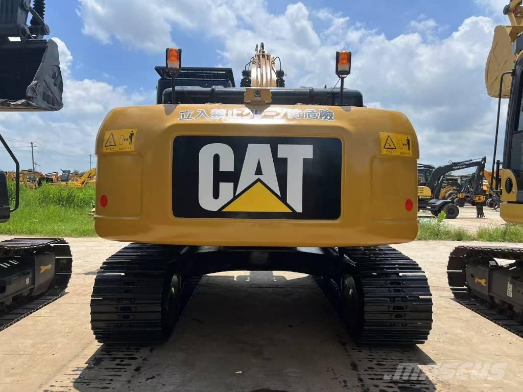CAT 323 D Paletli ekskavatörler