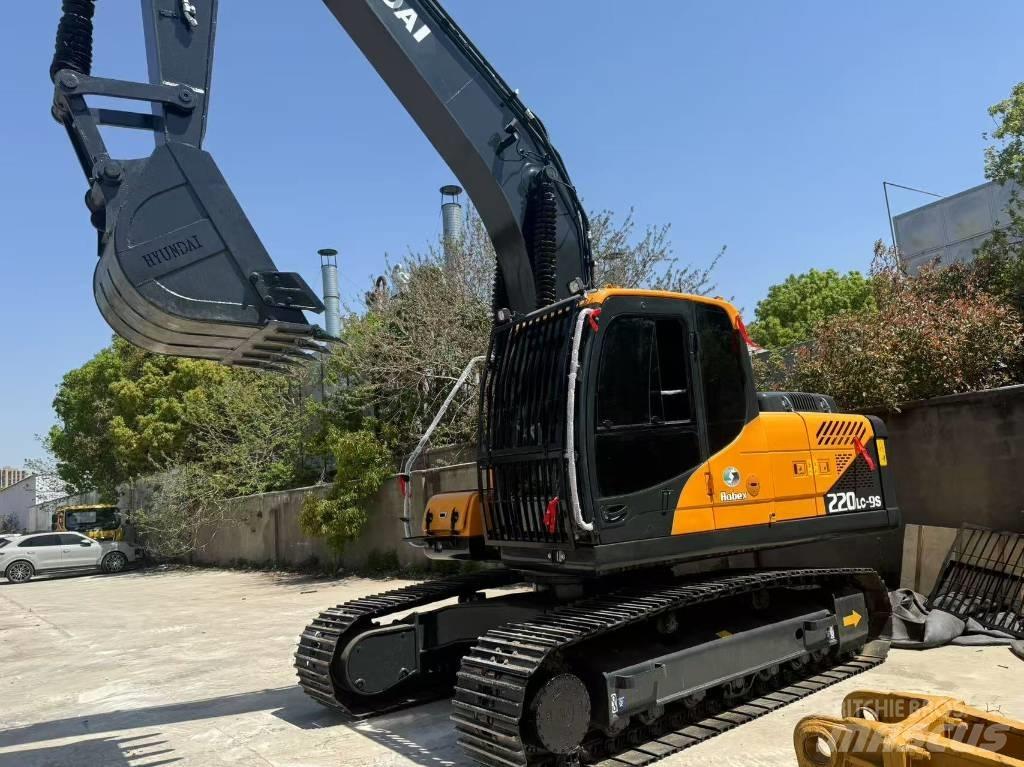 Hyundai R220LC-9S Paletli ekskavatörler