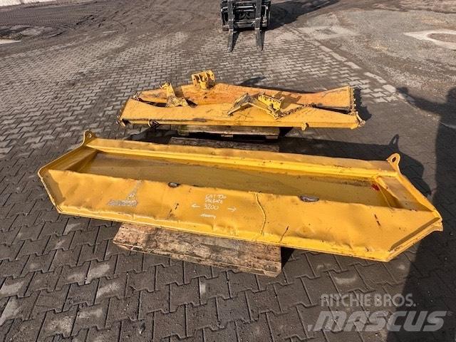 CAT 730 KLAPA Belden kirma kaya kamyonu