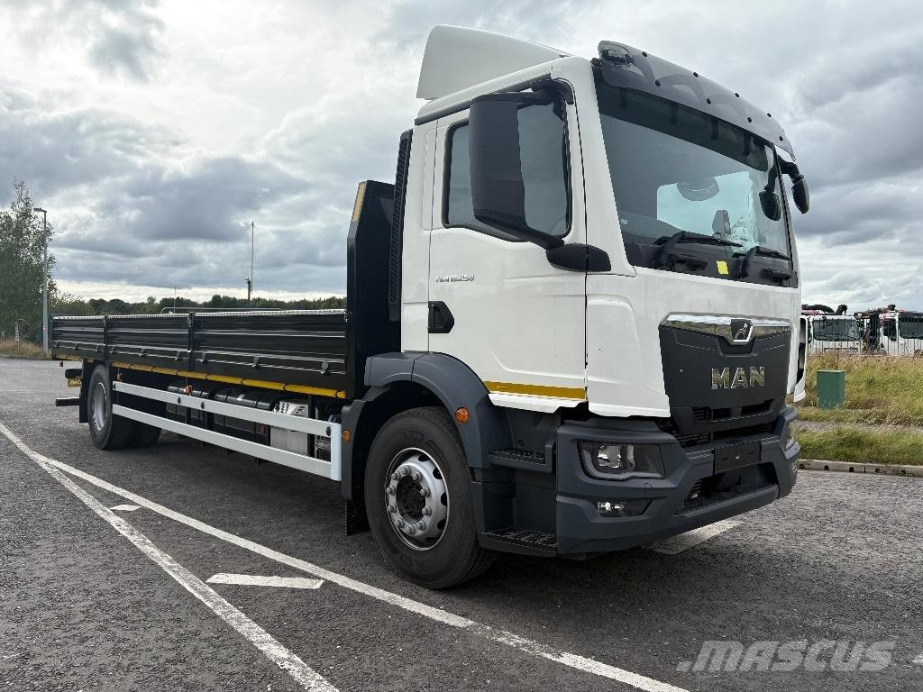 MAN TGM18.250 Flatbed kamyonlar