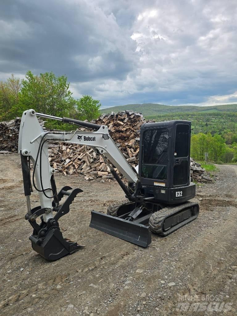 Bobcat E 32 Mini ekskavatörler, 7 tona dek