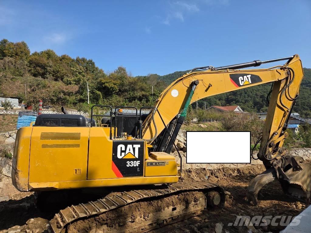 CAT 330FL Paletli ekskavatörler