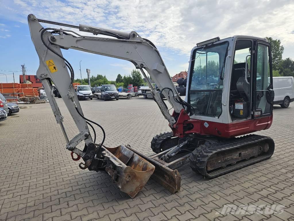 Takeuchi TB 235 Mini ekskavatörler, 7 tona dek
