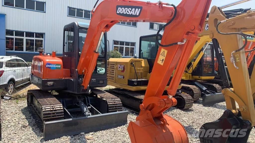 Doosan DH 55-V Mini ekskavatörler, 7 tona dek
