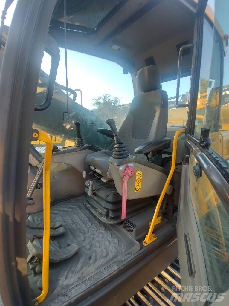 Volvo EC380DL Paletli ekskavatörler
