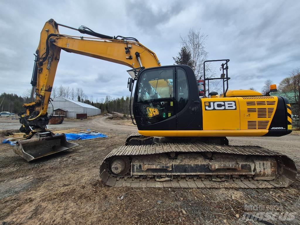 JCB 220 Paletli ekskavatörler