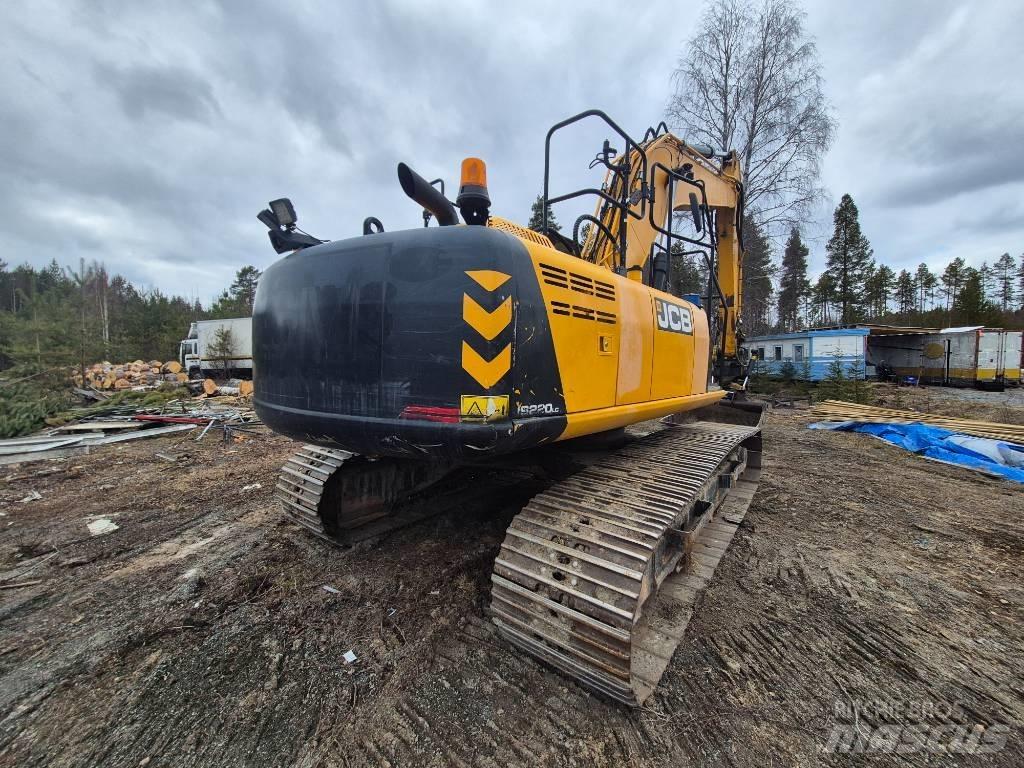JCB 220 Paletli ekskavatörler