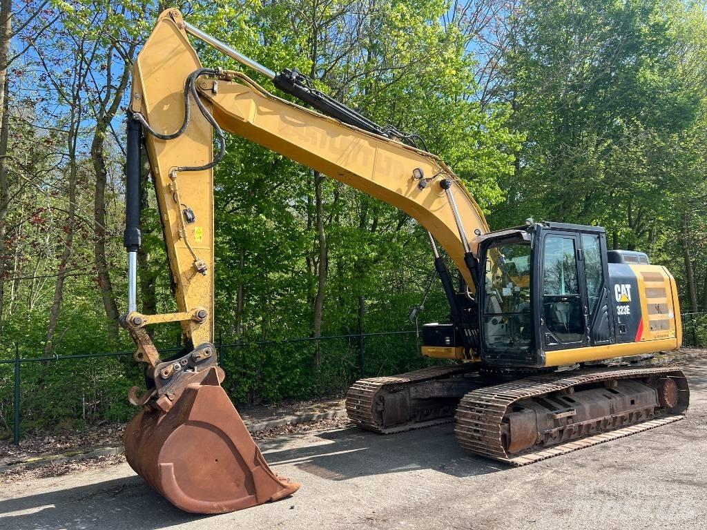 CAT 323 E Paletli ekskavatörler