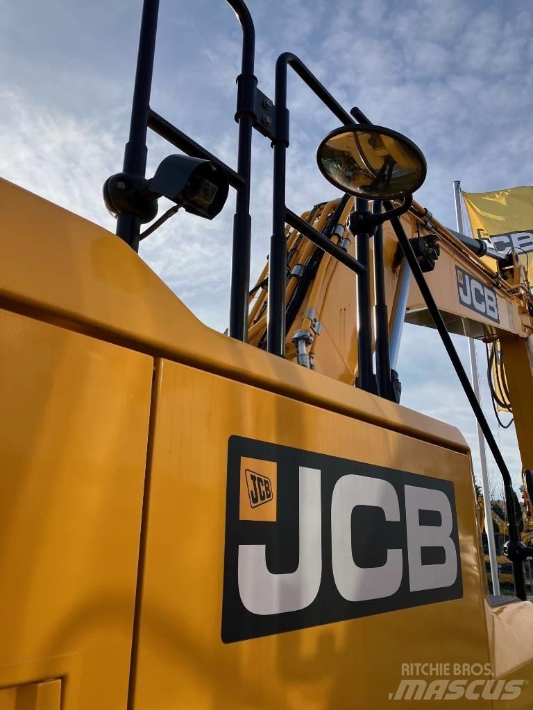 JCB 220X Paletli ekskavatörler