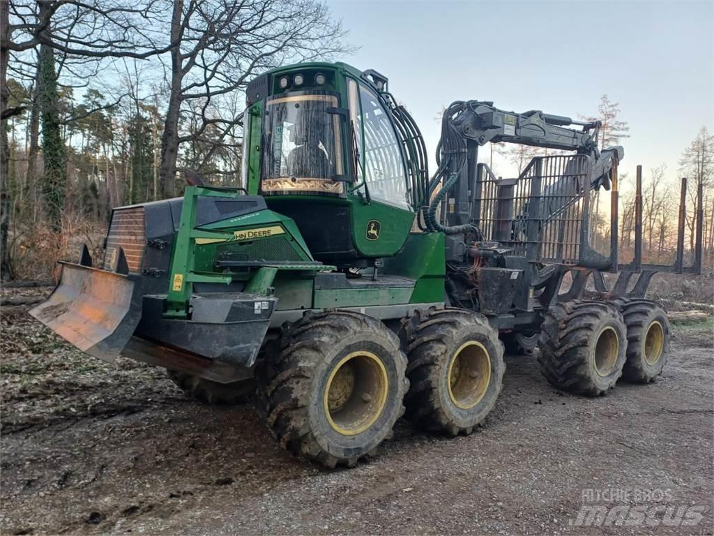John Deere 1010 G Tomruk yükleyici traktörler