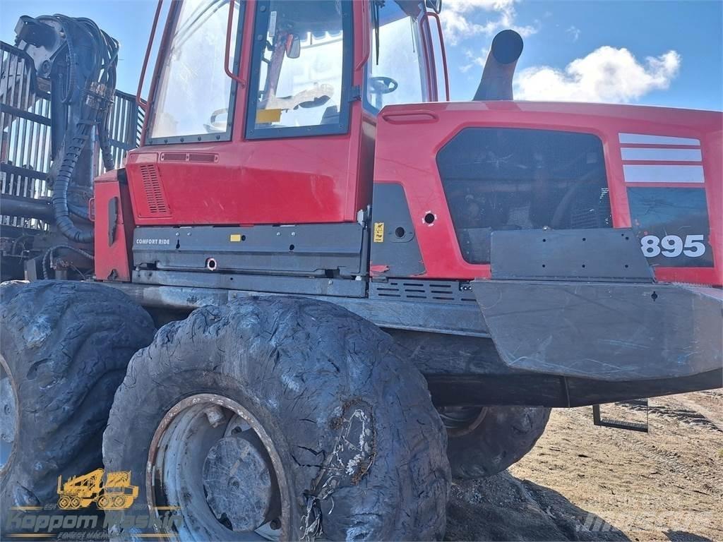 Komatsu 895 Biçerdöverler