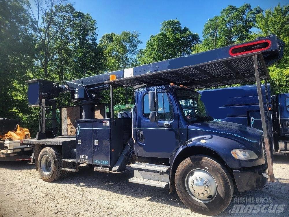 Freightliner M2106 Araç üstü platformlar