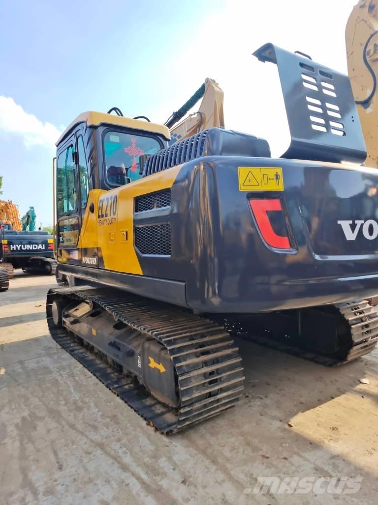 Volvo EC 210 D Paletli ekskavatörler