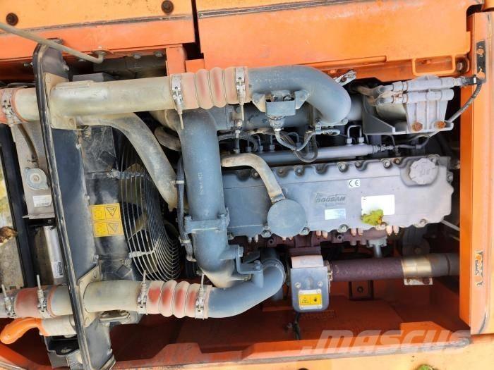 Doosan DX 140 W Lastik tekerli ekskavatörler
