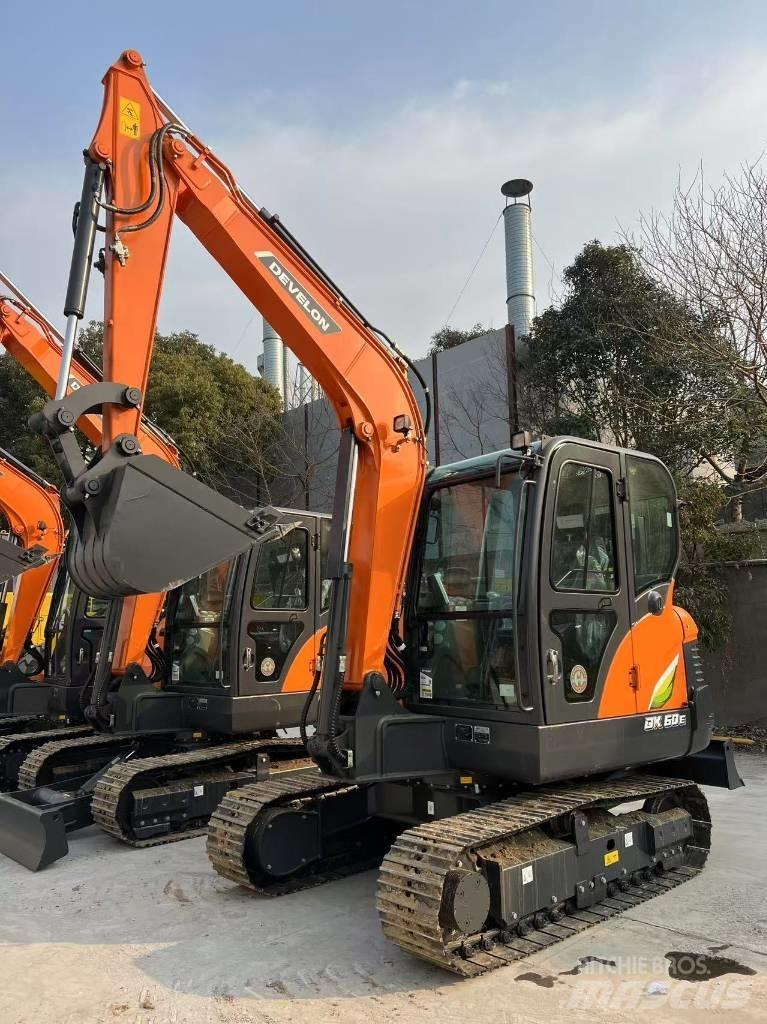 Develon DX 60 E-10 N Mini ekskavatörler, 7 tona dek