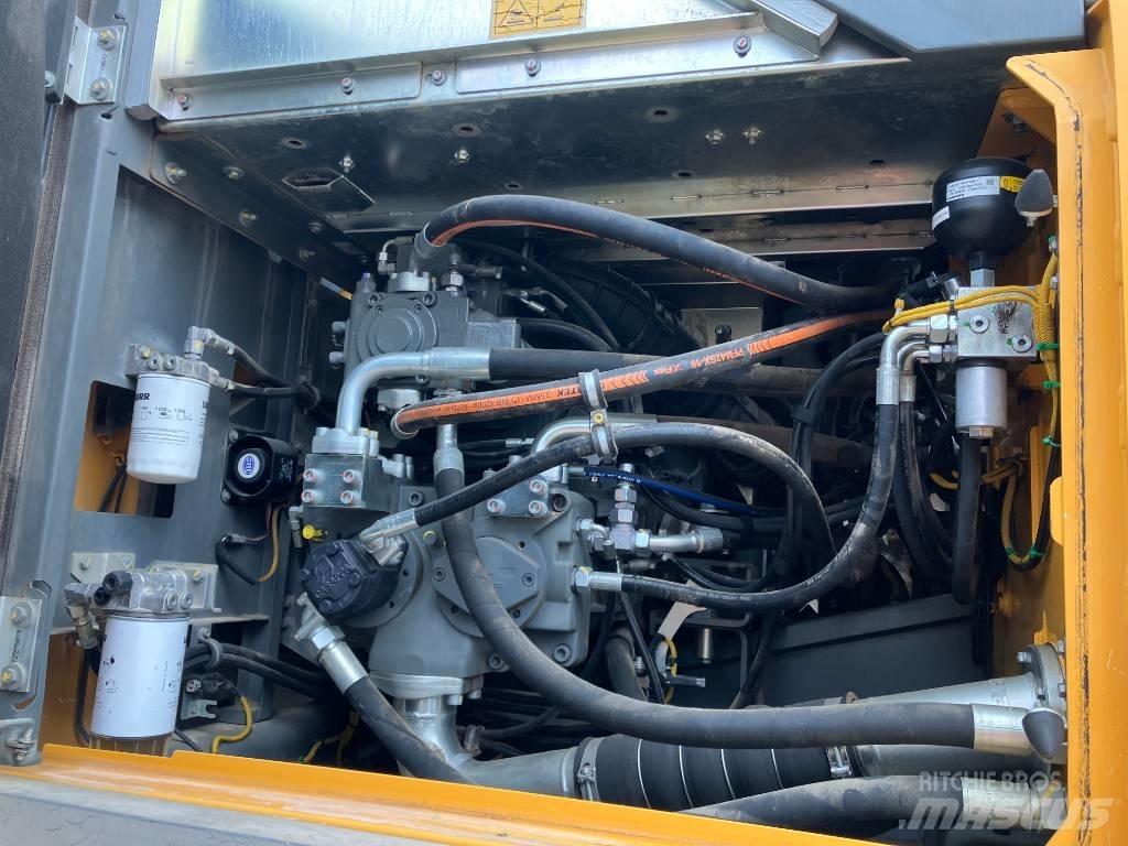 Liebherr R 945 Paletli ekskavatörler