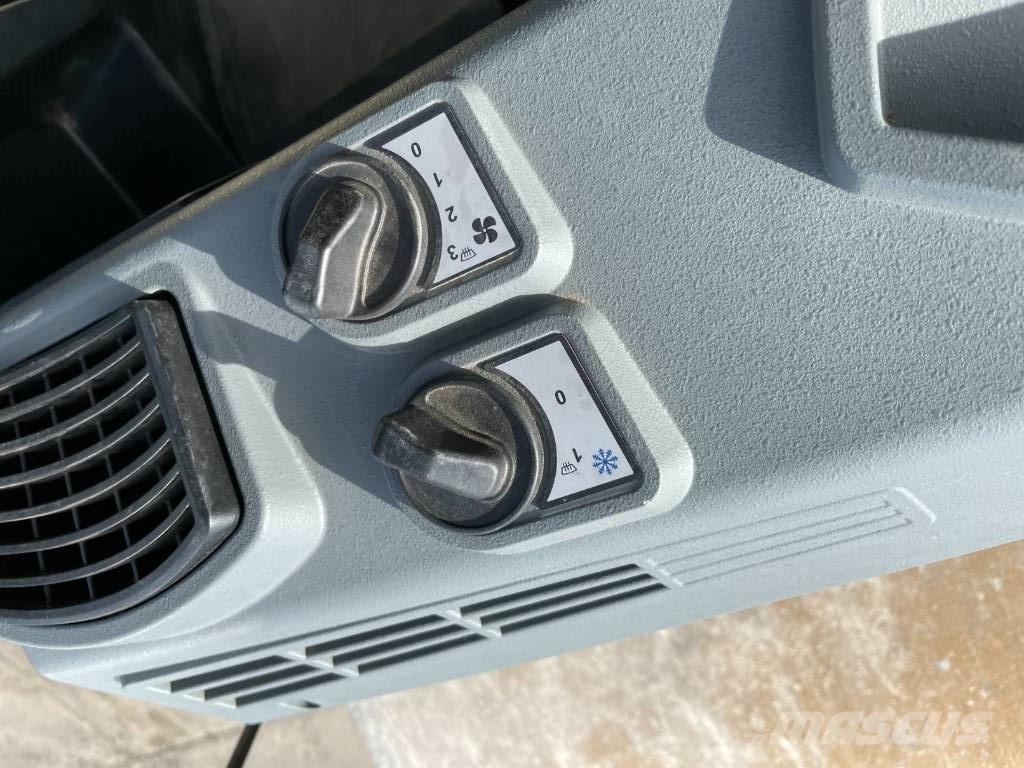 Bomag BW 213 D-5 Tek tamburlu silindirler