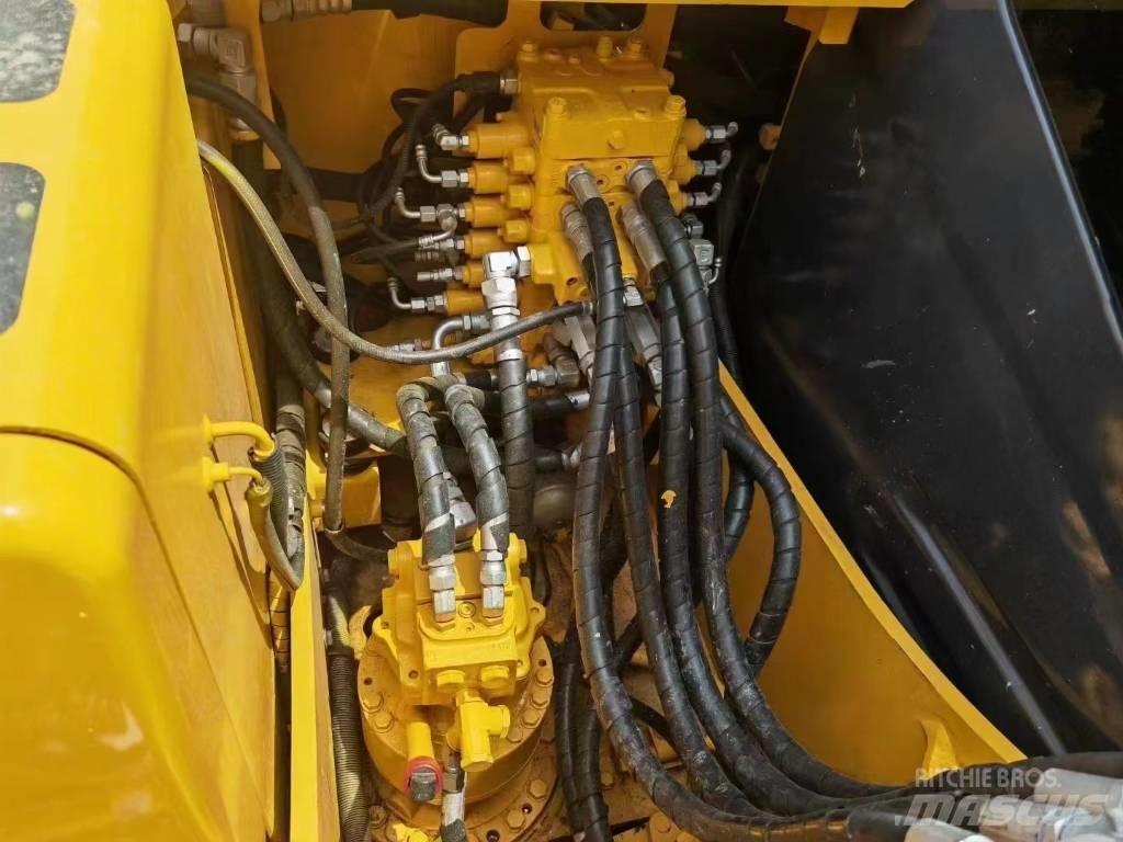 Komatsu PC 130 LC-7 Paletli ekskavatörler
