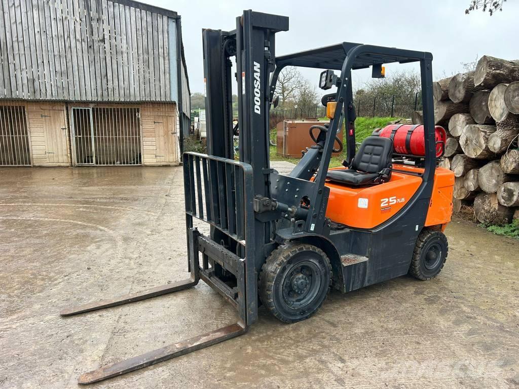 Doosan G 25 GP Plus LPG'li forkliftler