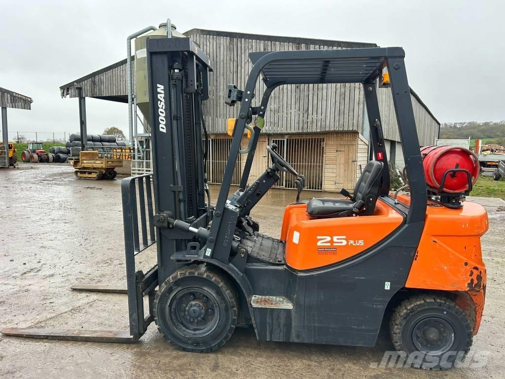 Doosan G 25 GP Plus LPG'li forkliftler