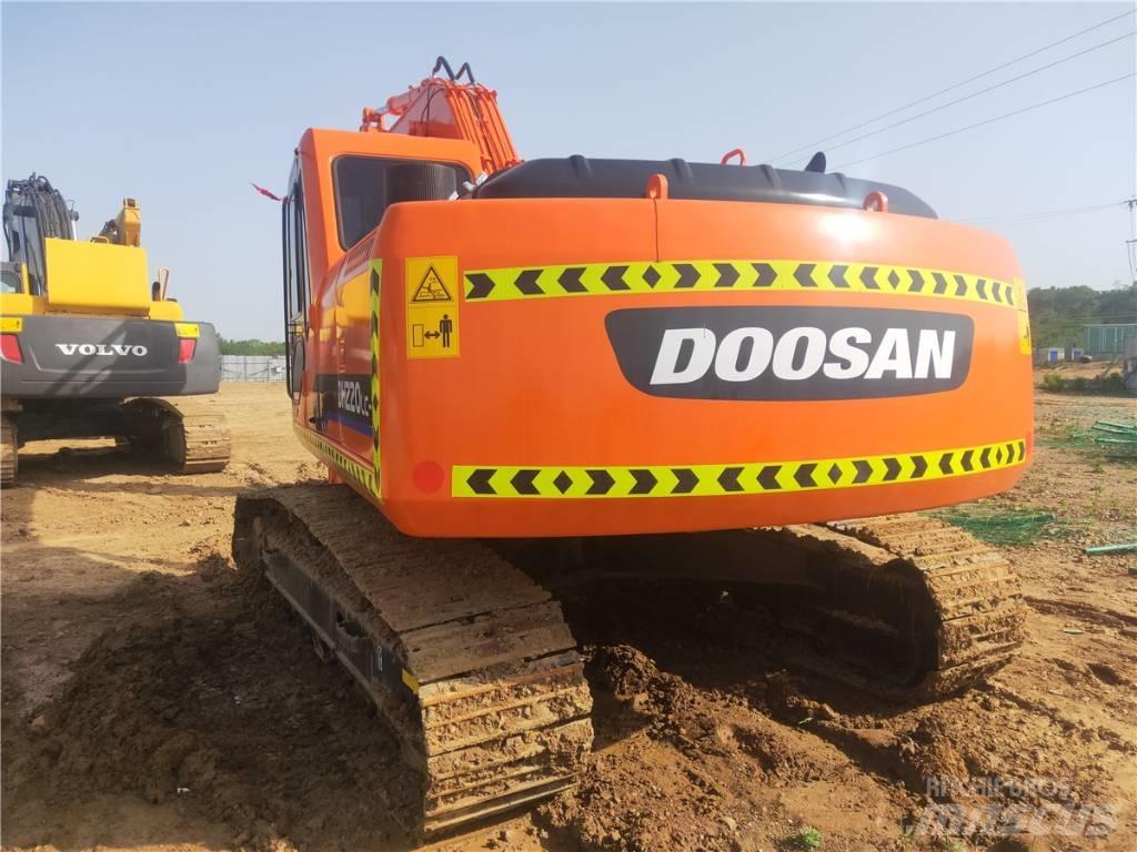 Doosan DH 220 LC-7 Paletli ekskavatörler