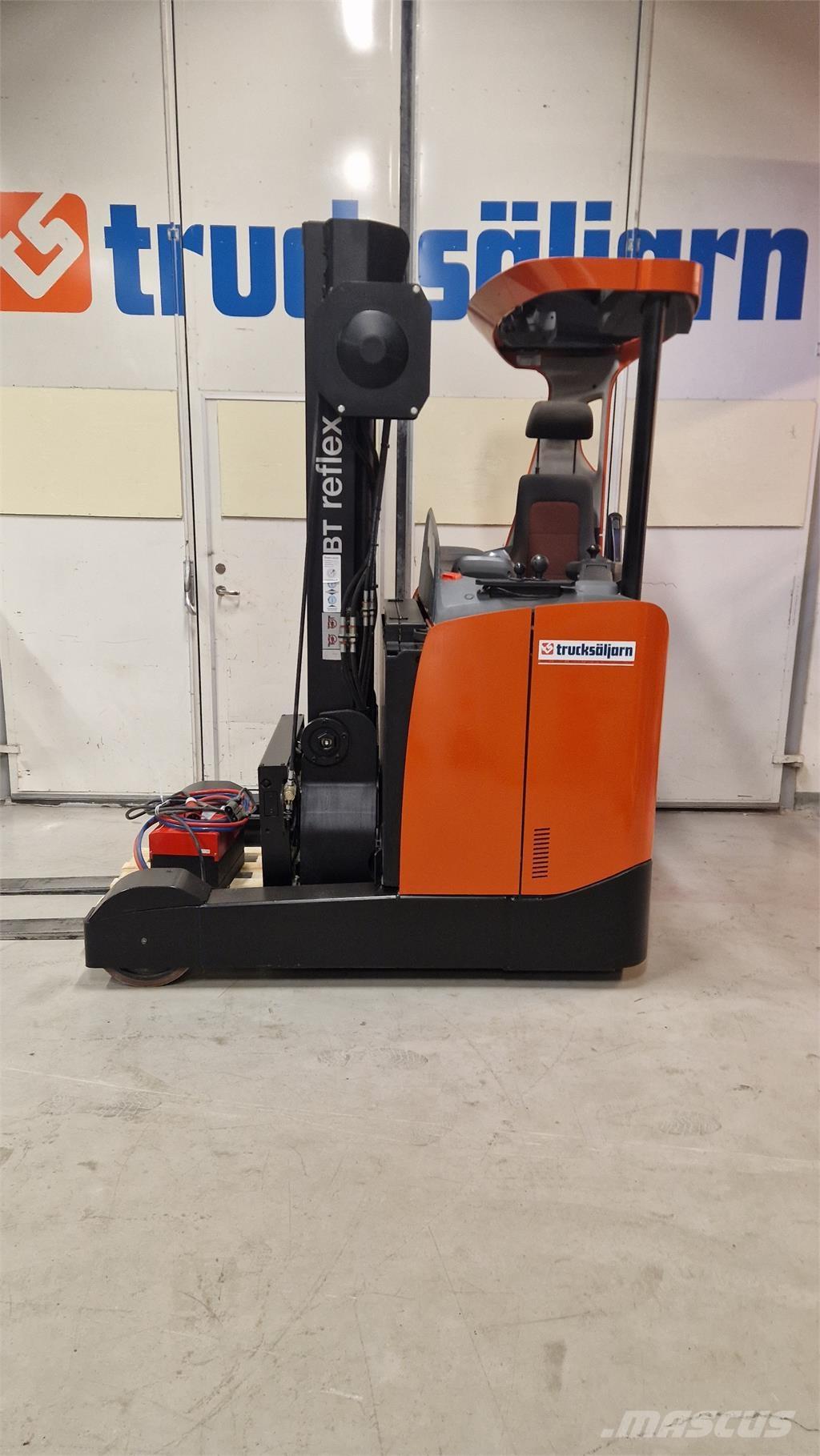 BT RRE200E Reach truck - depo içi istif araçları